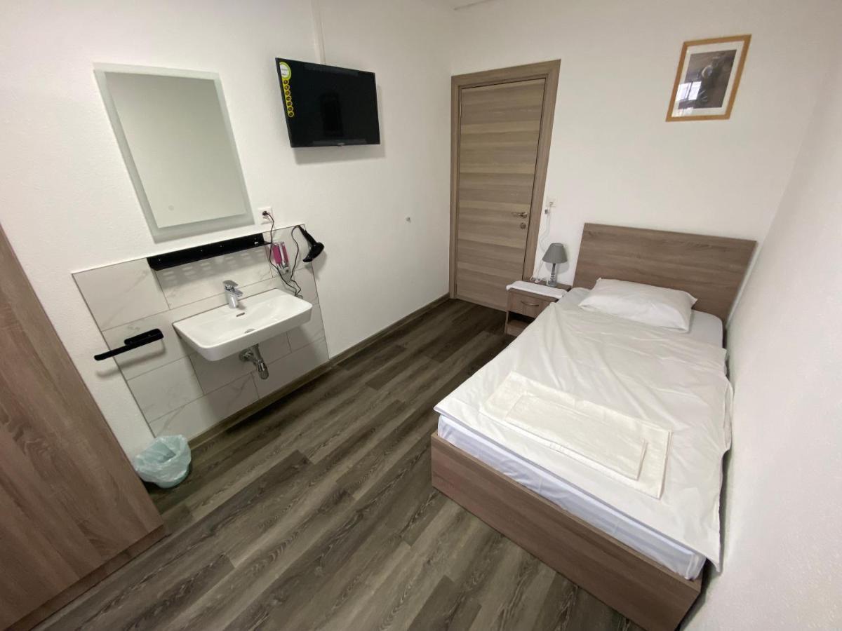 Hotel Da Luca Herzogenbuchsee Εξωτερικό φωτογραφία